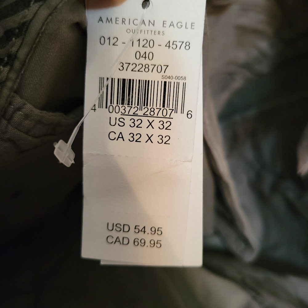 American Eagle Outfitters Men's Slim Lived-In Khaki Pant - Picture 4 of 6